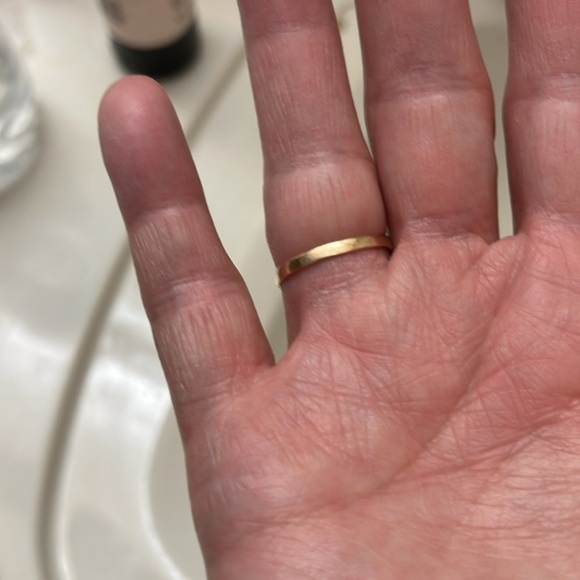 10k Gold & Genuine Aquamarine Ring - Picture 4 of 5